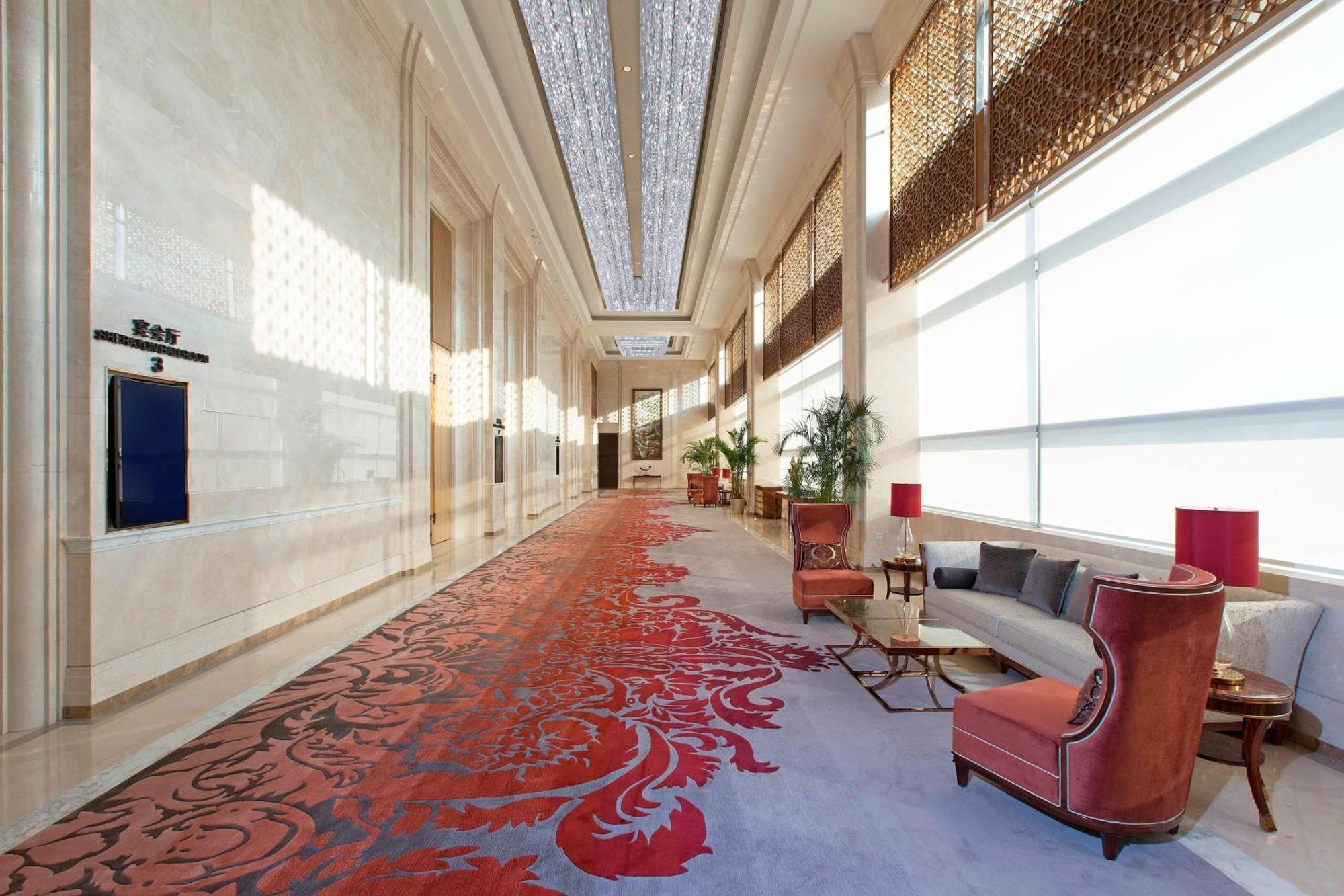 Sheraton Grand Wuhan Hankou Hotel - Let'S Take A Look At The Moment Of Ухань Экстерьер фото